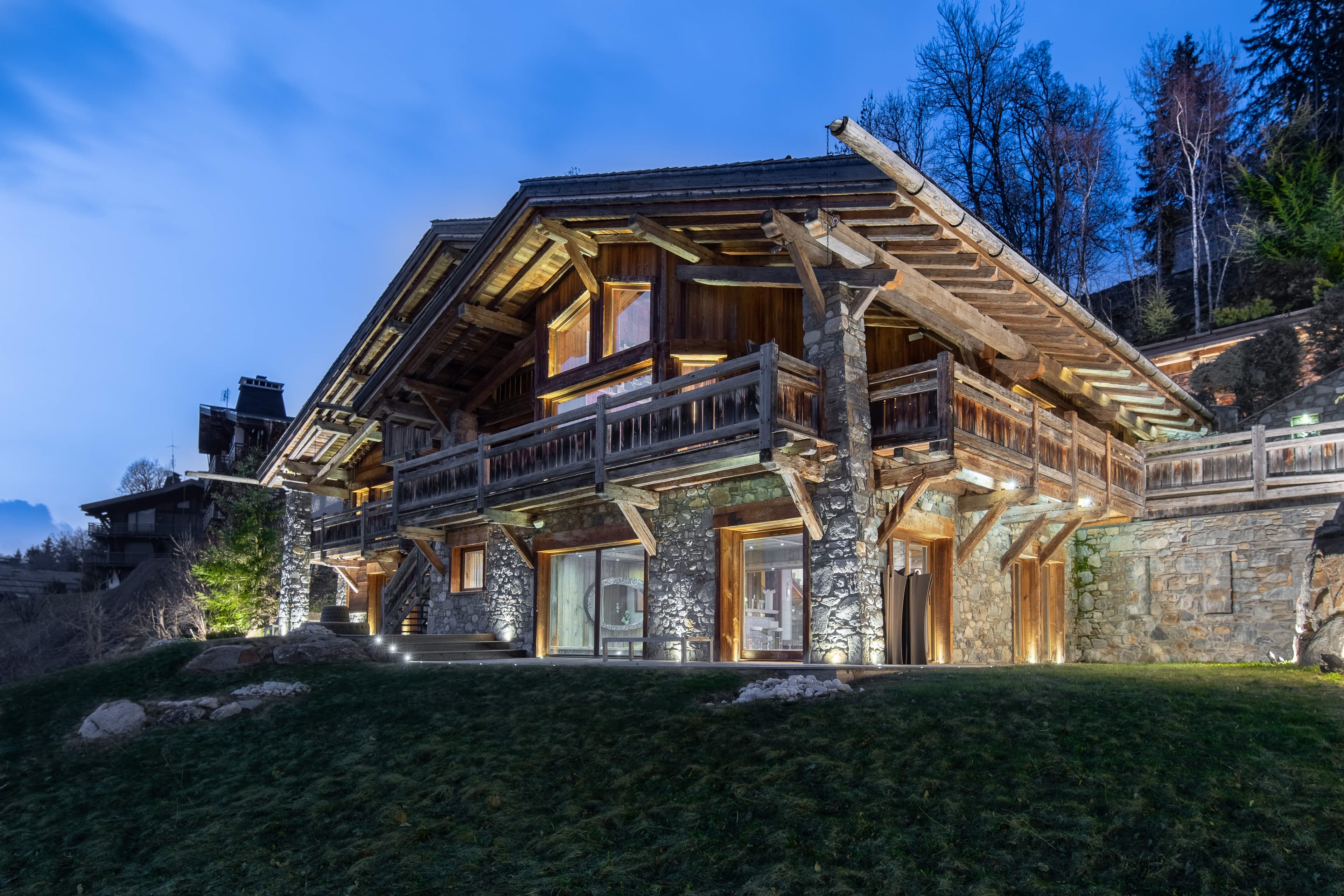 Luxurious Hotel, Villa or Chalet