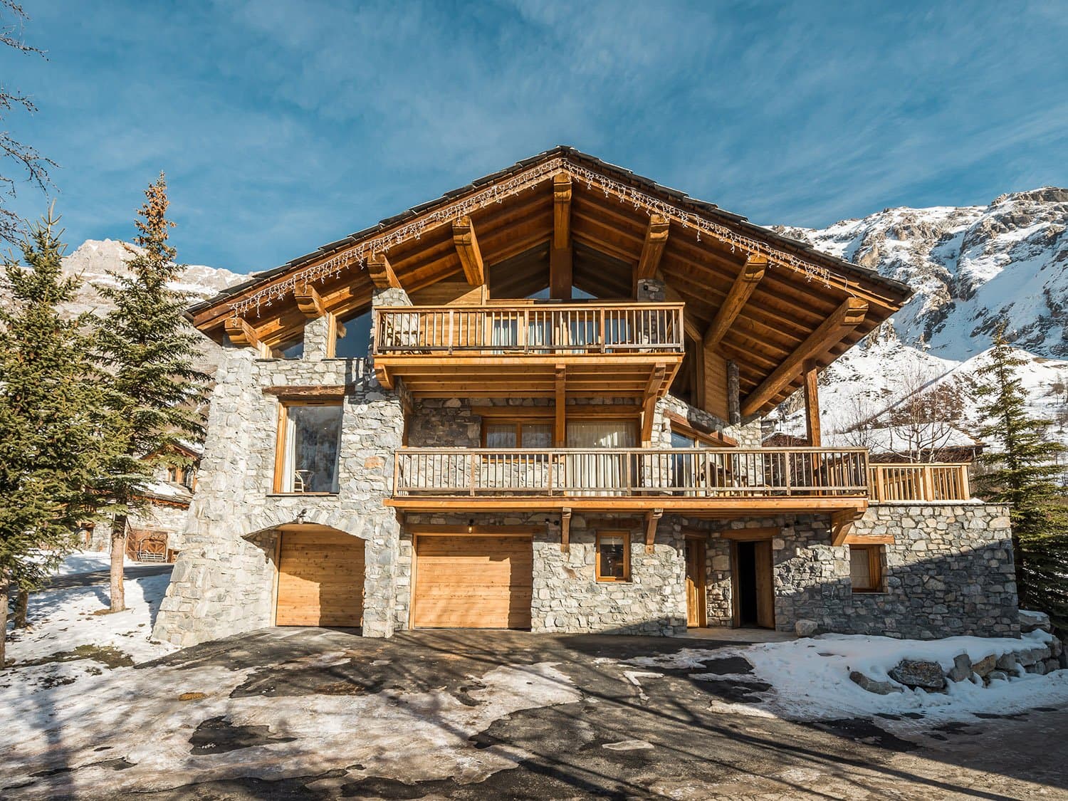 Hotel, Villa or Chalet