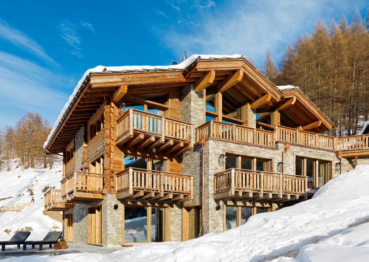 Hotel, Villa or Chalet