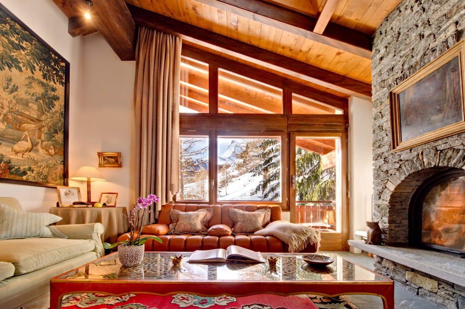 Hotel, Villa or Chalet