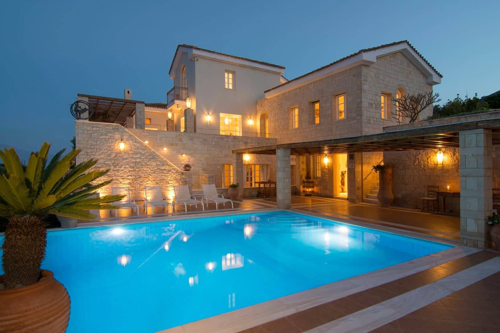 Hotel, Villa or Chalet