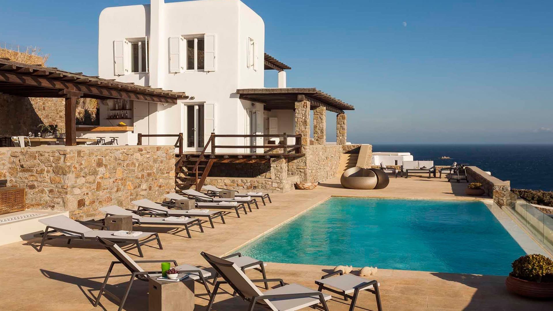 Hotel, Villa or Chalet