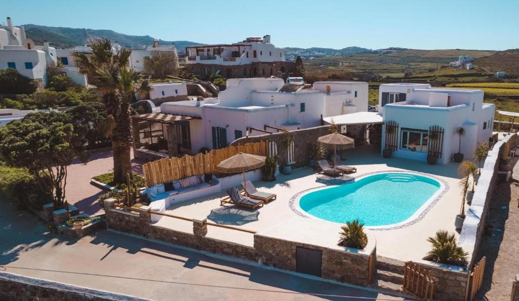 Hotel, Villa or Chalet