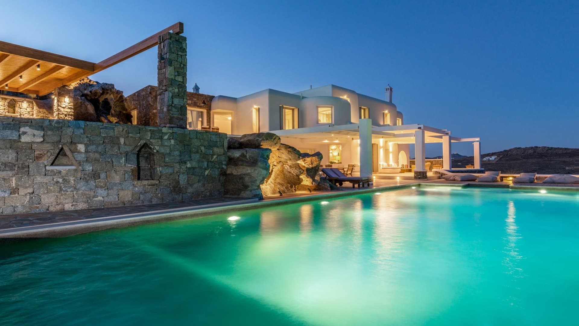Hotel, Villa or Chalet