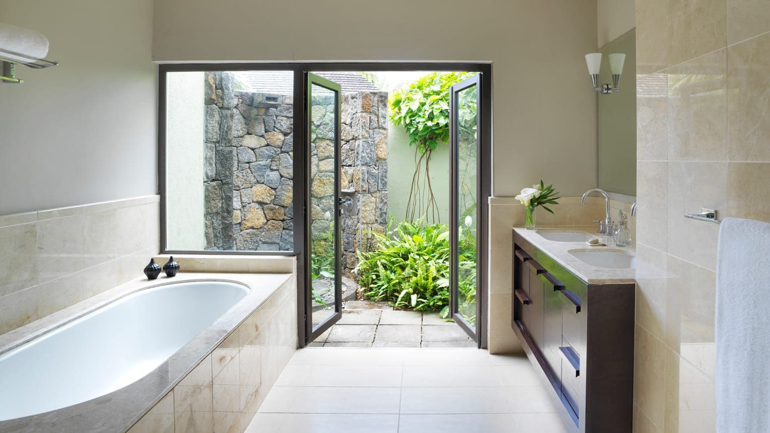 Hotel, Villa or Chalet