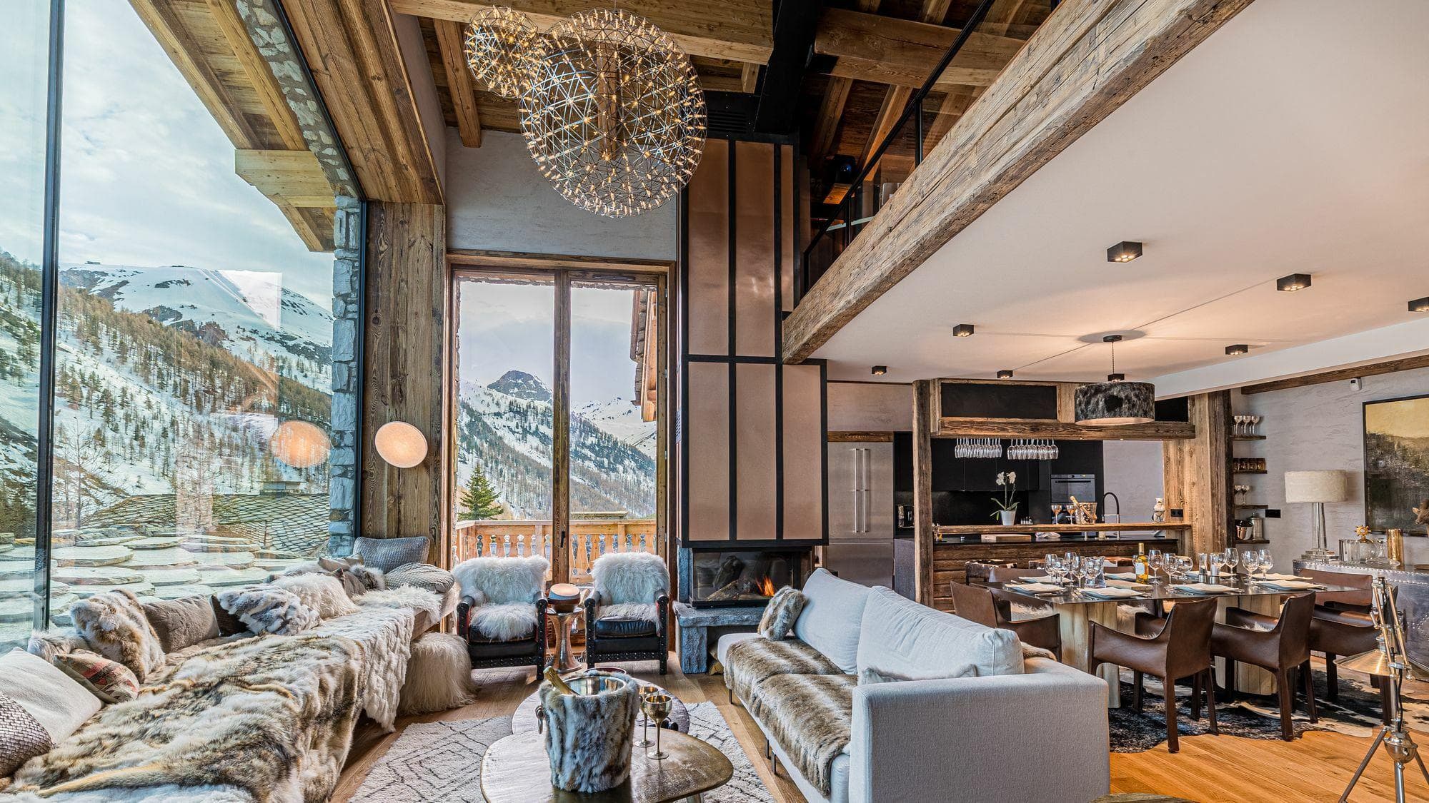 Hotel, Villa or Chalet