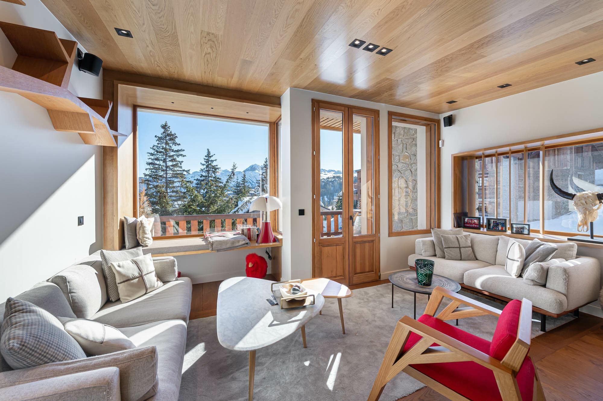 Hotel, Villa or Chalet