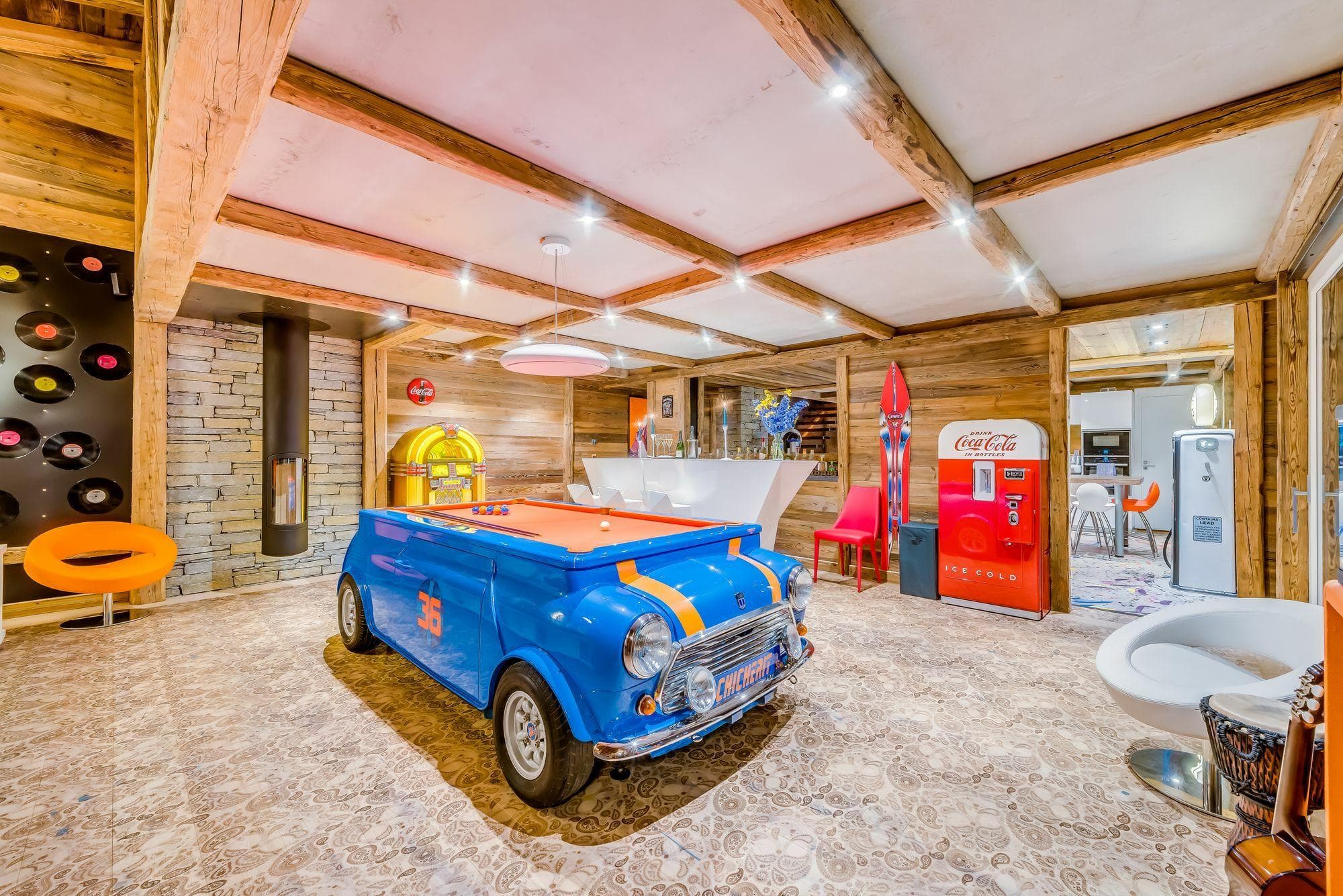 Hotel, Villa or Chalet