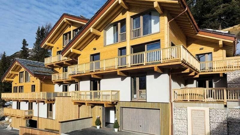 Hotel, Villa or Chalet