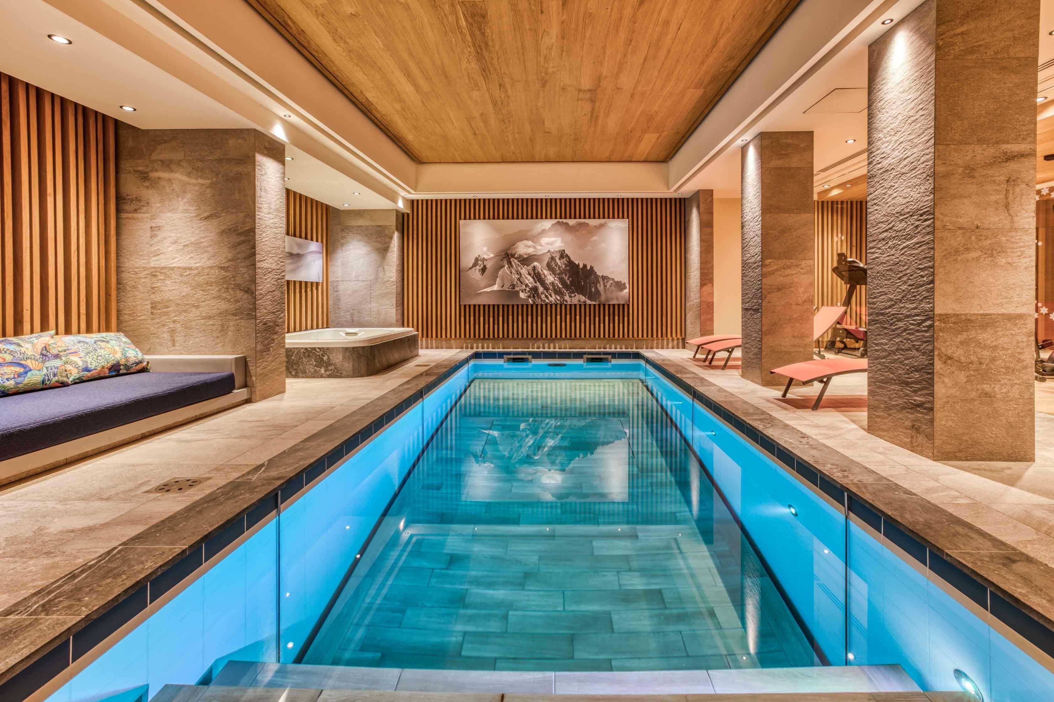 Hotel, Villa or Chalet
