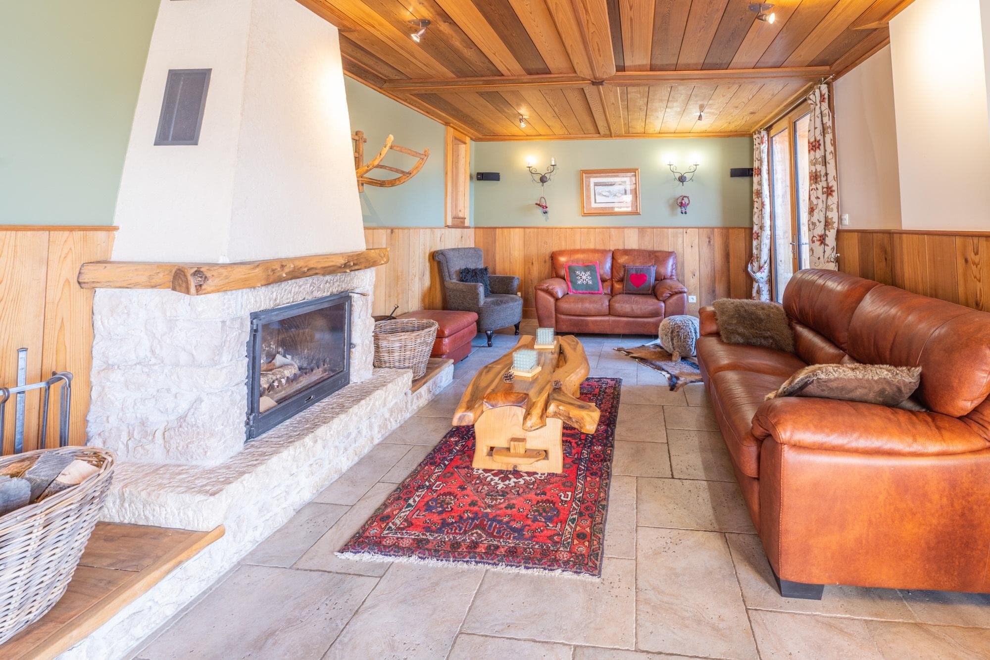 Hotel, Villa or Chalet