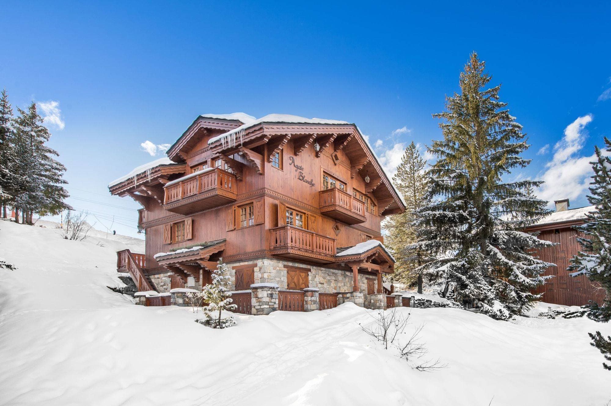 Hotel, Villa or Chalet