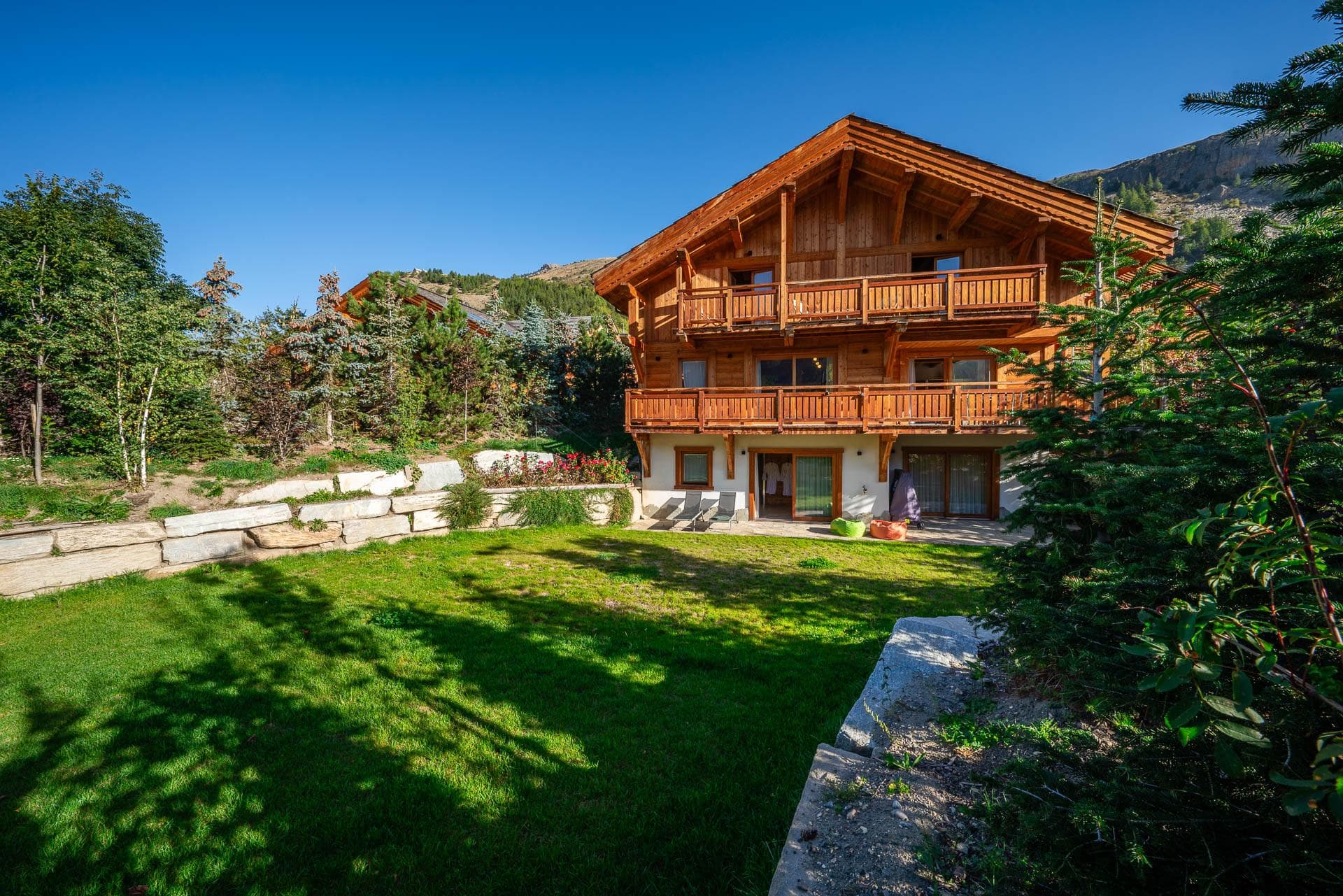 Hotel, Villa or Chalet