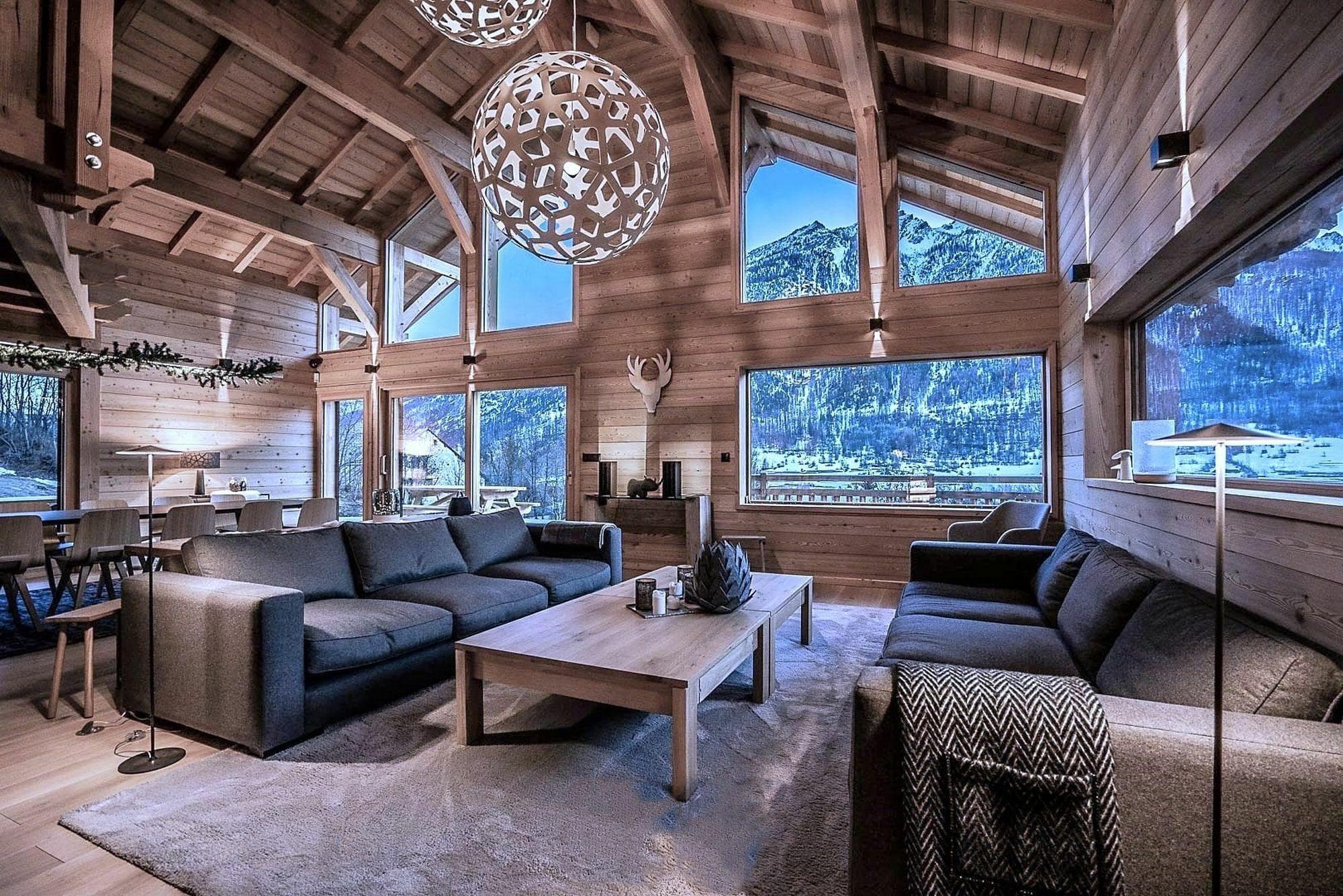 Hotel, Villa or Chalet