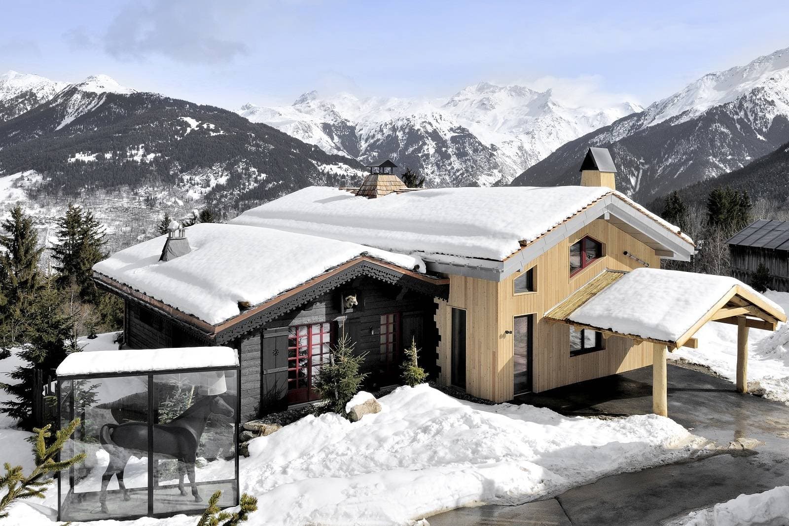 Hotel, Villa or Chalet