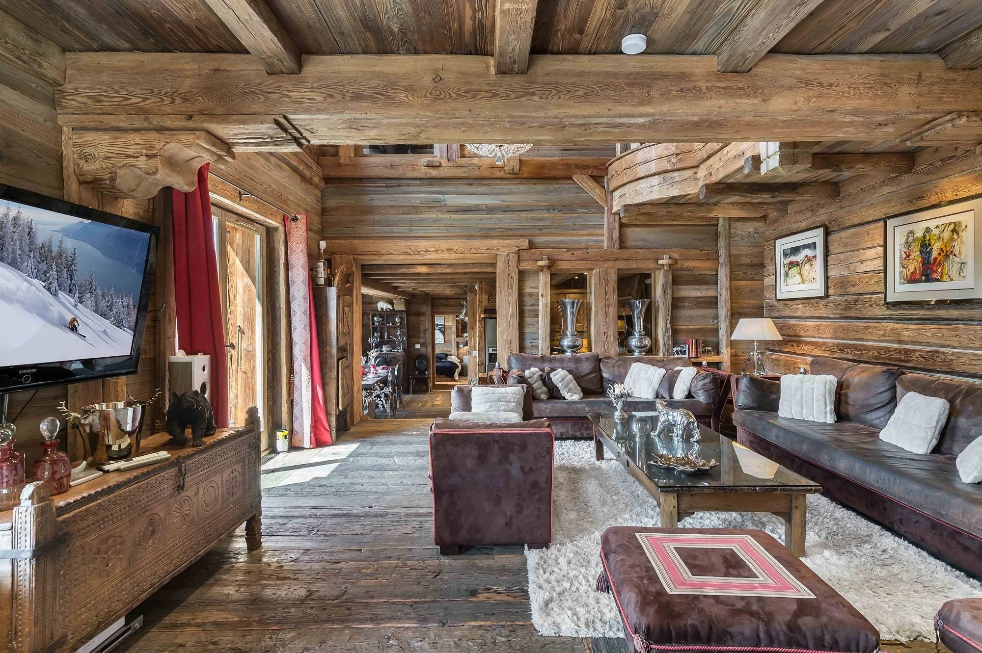 Hotel, Villa or Chalet