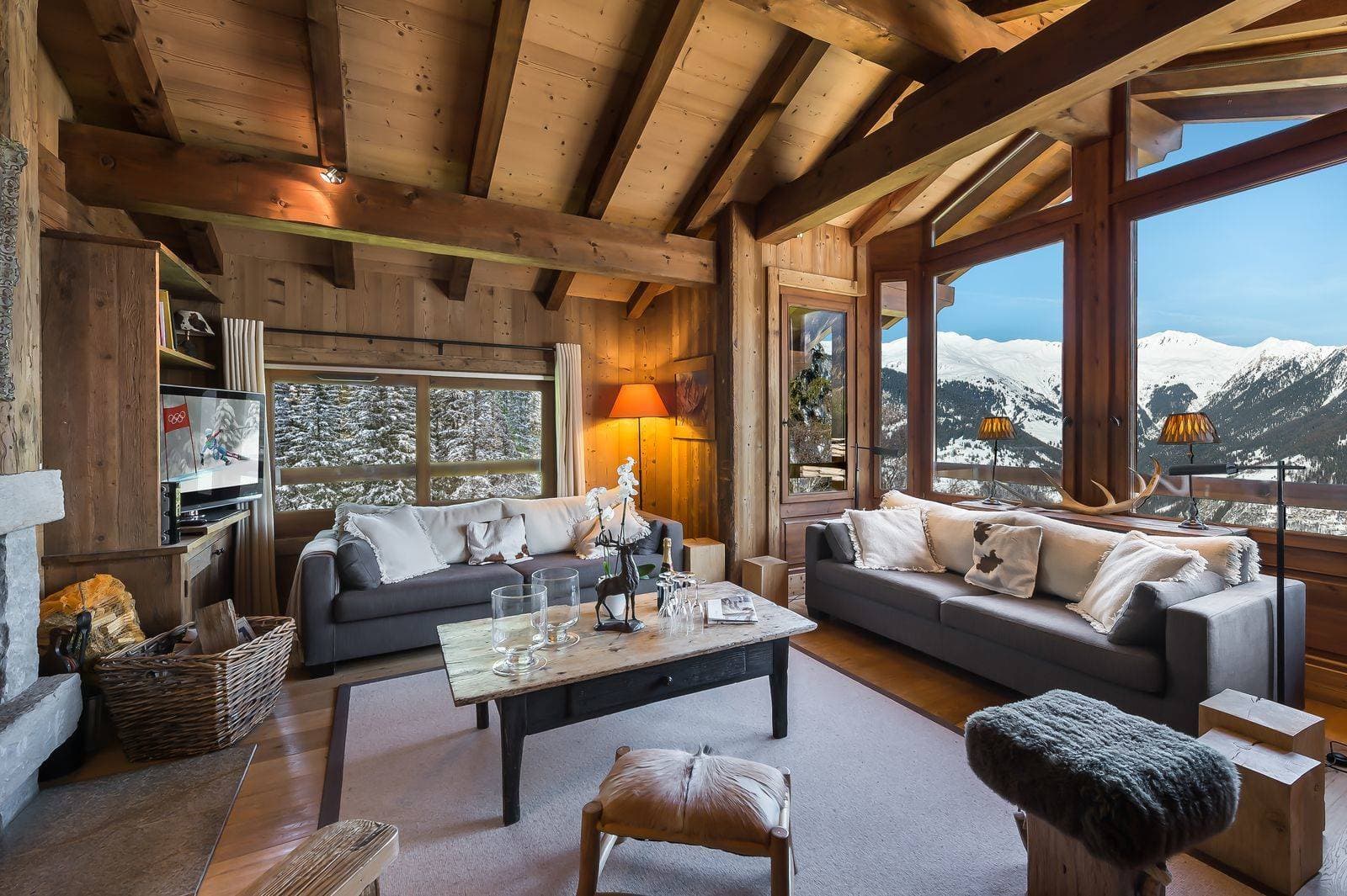 Hotel, Villa or Chalet